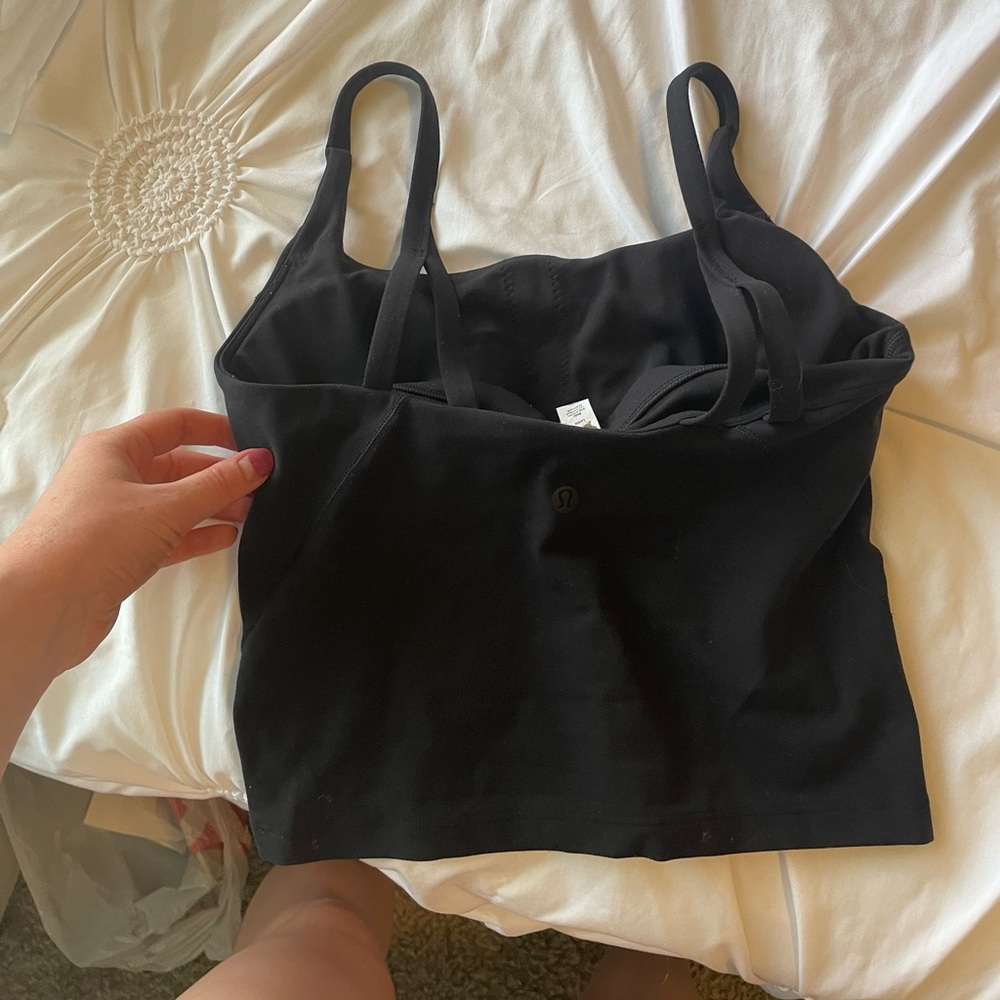 Black lululemon tank top
